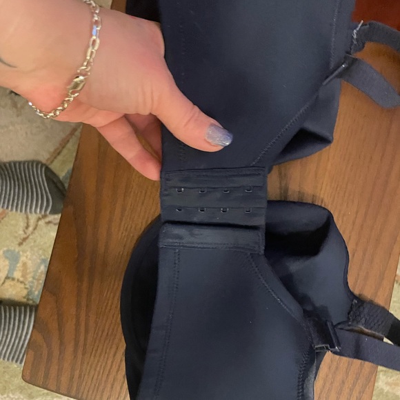 34H Blue Vanity Fair Underwire Bra (B2) - Picture 6 of 6